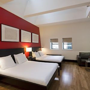 Familie Kamer met een King Size Bed